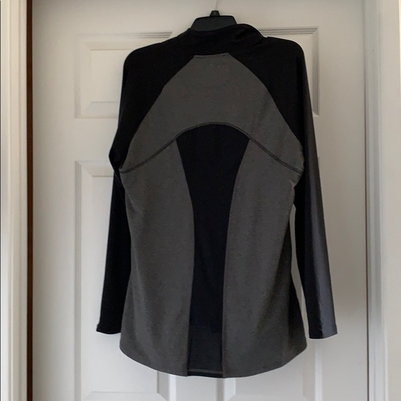 Champion lightweight sweatshirt! - Picture 2 of 2